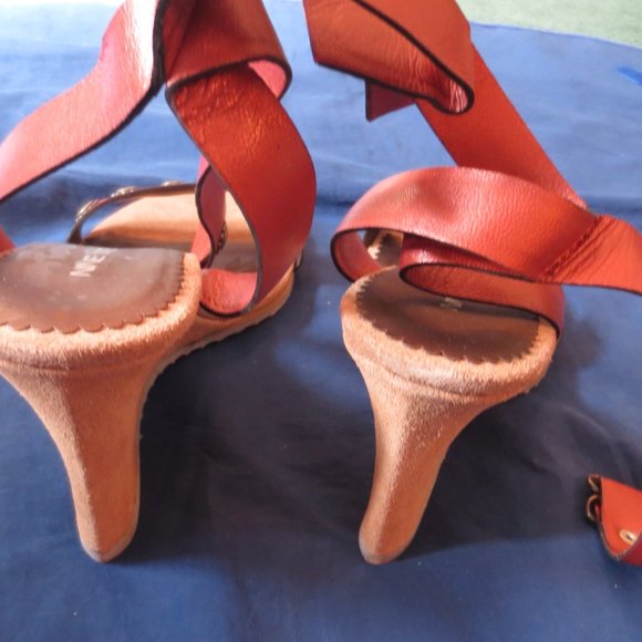 LOT OF 2 PAIRS---NINE WEST WEDGE SANDALS-NEW - Picture 10 of 12